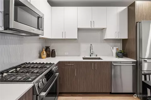 1425 E Howell St, Seattle, WA 98122 photo 7
