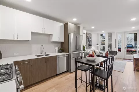1425 E Howell St, Seattle, WA 98122 photo 8