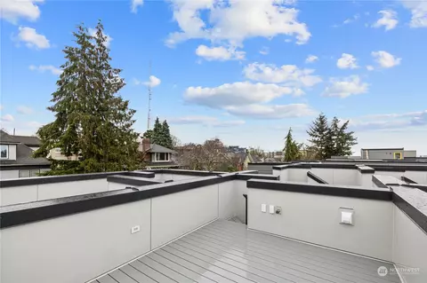 1425 E Howell St, Seattle, WA 98122 photo 20