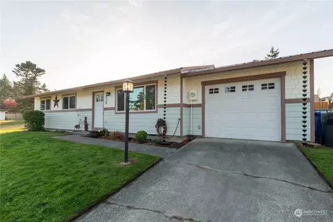1029 NW Anchor Dr, Oak Harbor, WA 98277