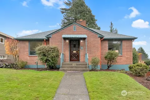 7020 Seward Park Ave S, Seattle, WA 98118