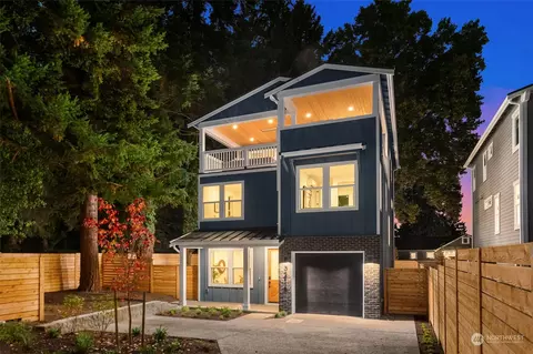 3216 NE 96th St, Seattle, WA 98115