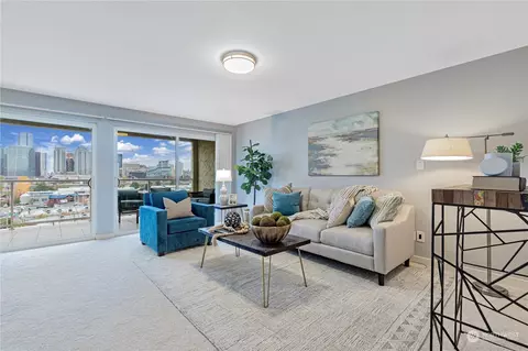 701 122nd Ave NE #306, Bellevue, WA 98005