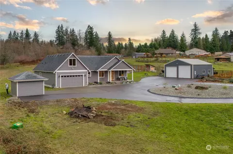 24118 SE 196th St, Maple Valley, WA 98038