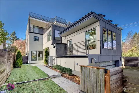 3050 27th Ave W, Seattle, WA 98199