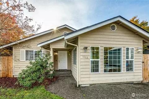 1022 Madrona St, Port Angeles, WA 98363