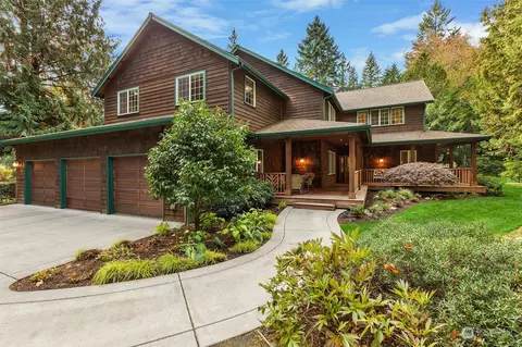 12627 Kallgren Rd NE, Bainbridge Island, WA 98110