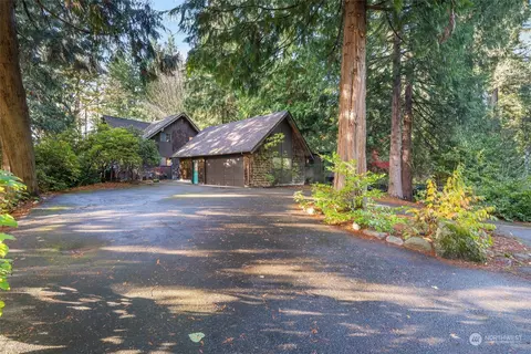 7313 216th Ave NE, Redmond, WA 98053