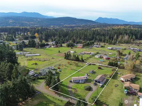 110 Alice Park Ln, Sequim, WA 98382
