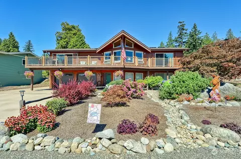 5782 Nakat Way, Blaine, WA 98230