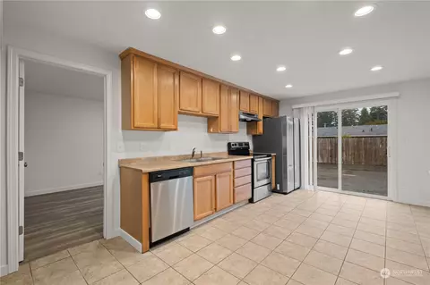 17201 10th Avenue Ct E, Spanaway, WA 98387 photo 10
