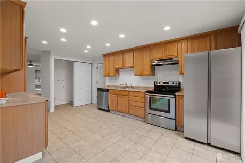 17201 10th Avenue Ct E, Spanaway, WA 98387 photo 13