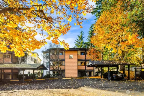 8615 238th St SW #D202, Edmonds, WA 98026