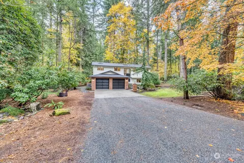 1611 200th Pl SW, Lynnwood, WA 98036