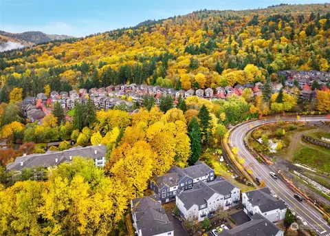 2263 NW Hidden Ln, Issaquah, WA 98027