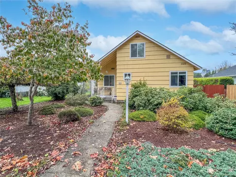 505 Monroe St, Ryderwood, WA 98581