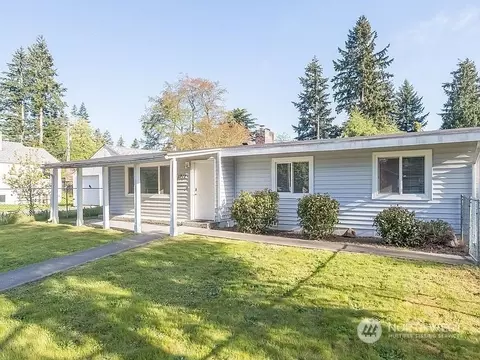1212 S 130th Pl, Burien, WA 98168