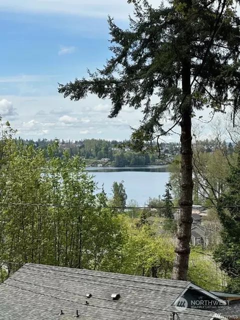 2417 Madrona Dr, Lake Stevens, WA 98258