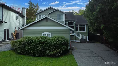 17601 Saint Andrews Ct, Arlington, WA 98223