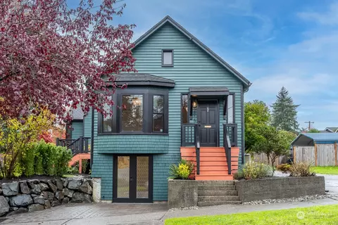 2515 E Olive St, Seattle, WA 98122