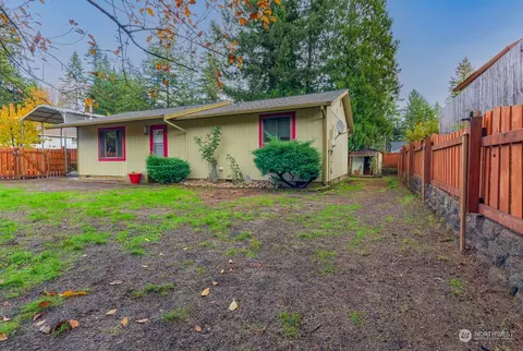 11 NE Allen Ct, Belfair, WA 98528