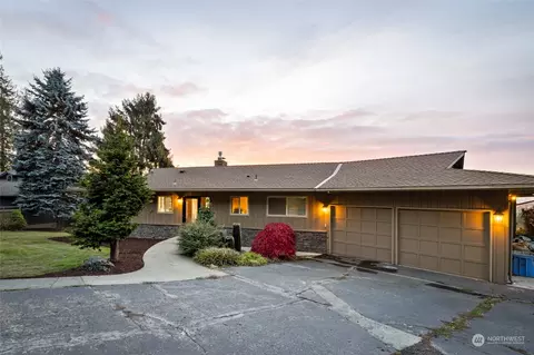 17314 Meadow Ln, Mount Vernon, WA 98274