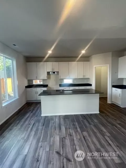 2812 Laurel Loop, Milton, WA 98354 photo 4