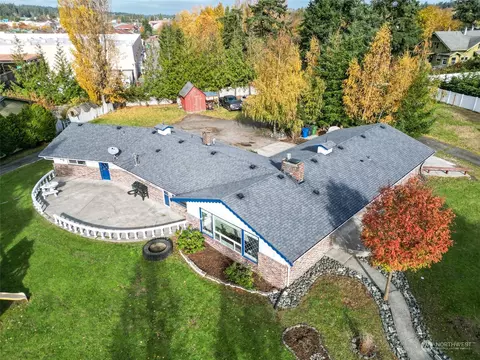 730 SE Castle Park Ct, Oak Harbor, WA 98277