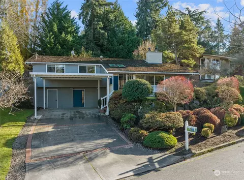 3420 79th Ave SE, Mercer Island, WA 98040
