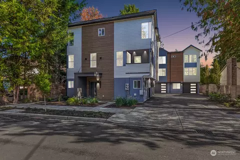 18032 2nd Ave NE #C, Shoreline, WA 98155