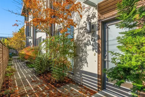6061 California Ave SW, Seattle, WA 98136