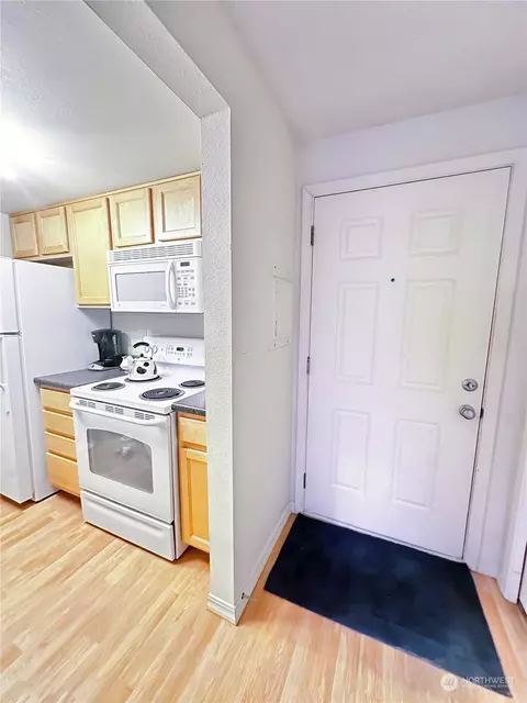 13013 E Gibson Rd #L121, Everett, WA 98204 photo 2