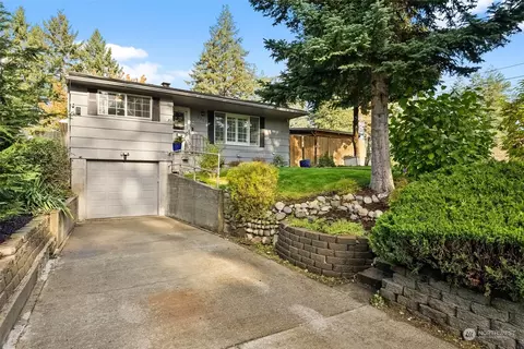 8303 Forest Ave SW, Tacoma, WA 98498