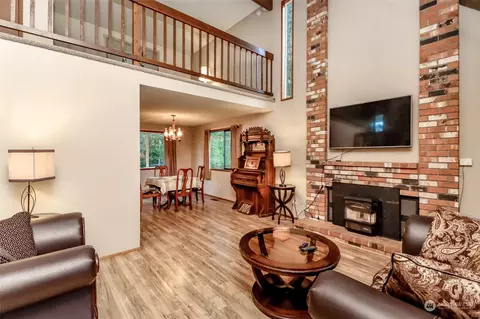 1912 286th St E, Roy, WA 98580 photo 5
