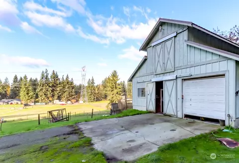 1912 286th St E, Roy, WA 98580 photo 2