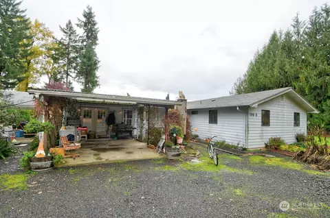 198 3rd St E #B, Onalaska, WA 98570