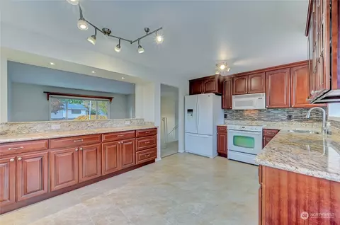 4227 Grand Ave, Everett, WA 98203 photo 10