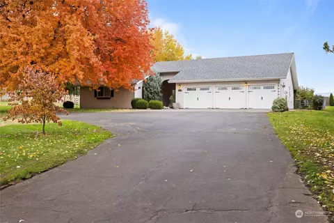 3105 Canberra Dr, Walla Walla, WA 99362