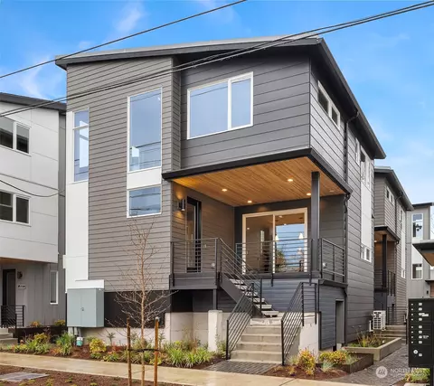 7162 44th Ave S, Seattle, WA 98118