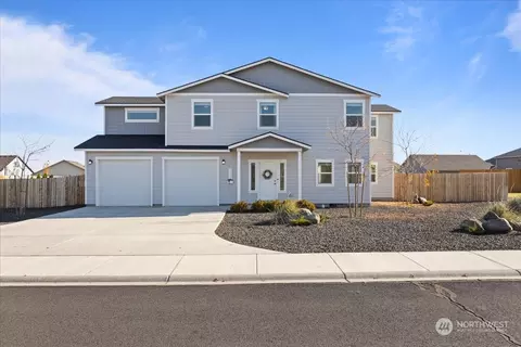 240 J St SE, Ephrata, WA 98823