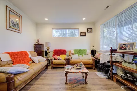 8404 198th St E, Spanaway, WA 98387 photo 4