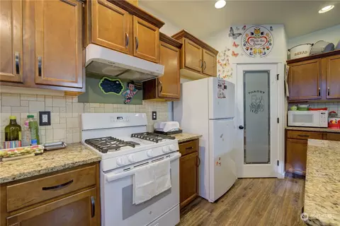 8404 198th St E, Spanaway, WA 98387 photo 7