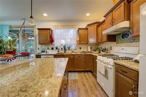 8404 198th St E, Spanaway, WA 98387 photo 10