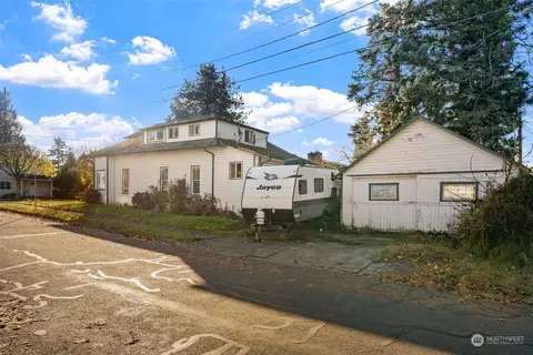 1429 Everett St, Sumner, WA 98390 photo 2