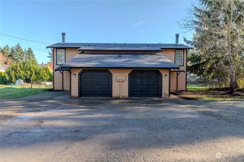 15909 15911 18th Avenue Ct E, Tacoma, WA 98445