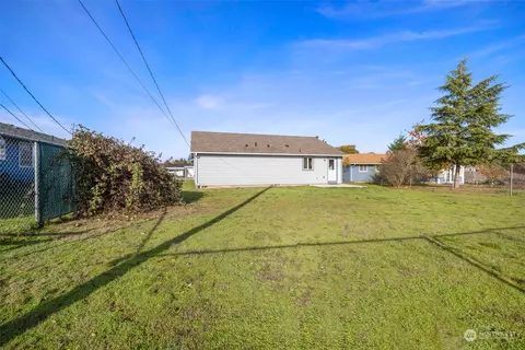 709 E Fir St, Sequim, WA 98382 photo 25