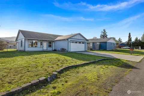 709 E Fir St, Sequim, WA 98382 photo 3