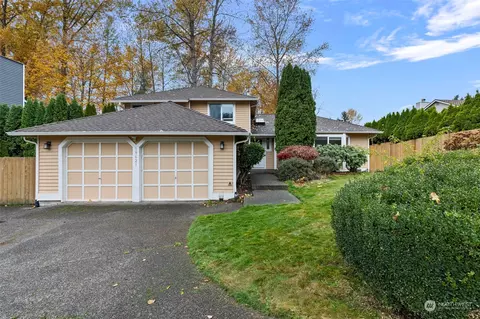 19621 134th Ct SE, Renton, WA 98058