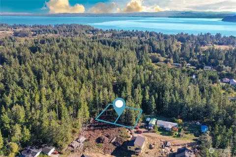 28000 V St, Ocean Park, WA 98640