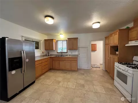 2223 Baker Ave, Everett, WA 98201 photo 6